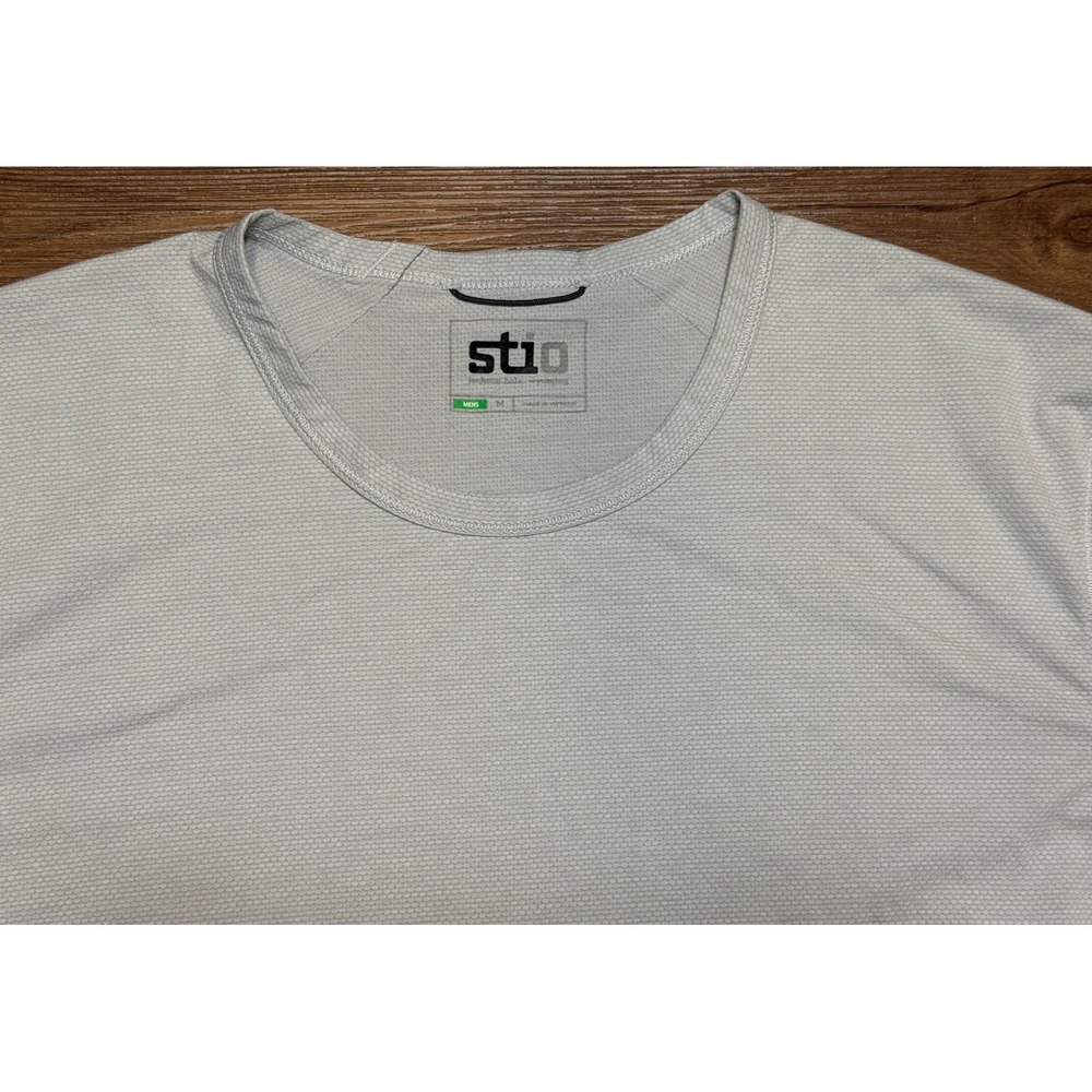Stio Mens Lucent Tee T-Shirt Quiet Grey Performance Athletic Shirt Size M - Picture 7 of 10